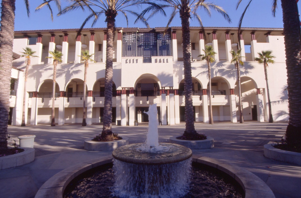 Hanging Garden, City Hall, Culver City, California | Image 3 | Ed Carpenter, Artist