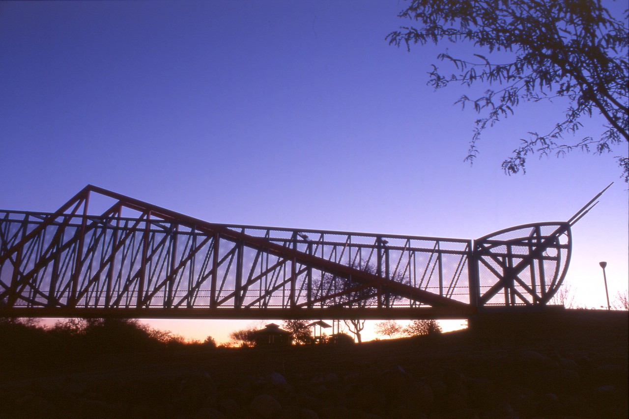 Grasshopper Pedestrian Bridge, Pheonix, Arizona | Image 3 | Ed Carpenter, Artist